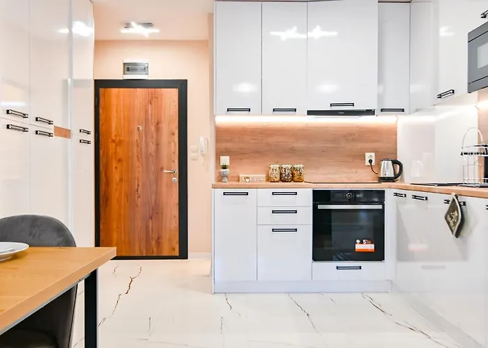 Apartament Armand De Azurro *