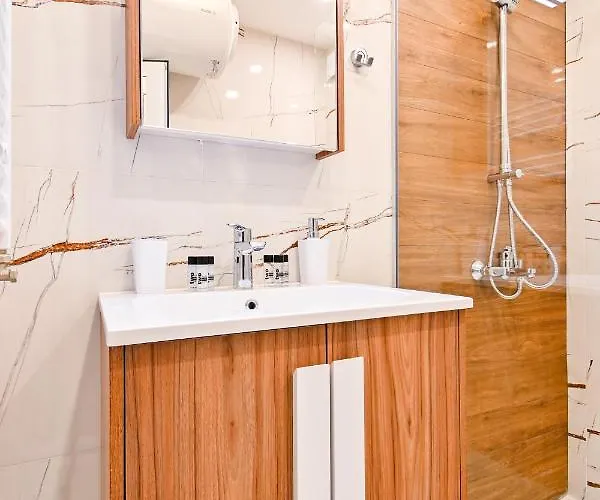 Armand De Azurro Apartament