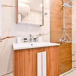 Armand De Azurro Apartment