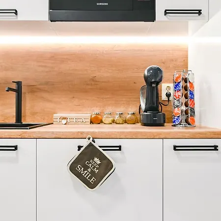 Armand De Azurro דירה *