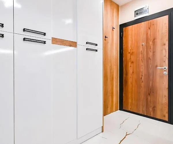 Armand De Azurro Apartament