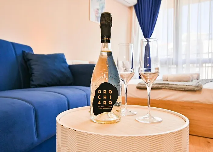 Apartament Armand De Azurro *