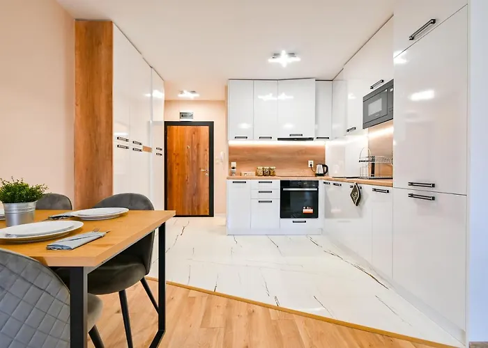 Armand De Azurro Apartament *